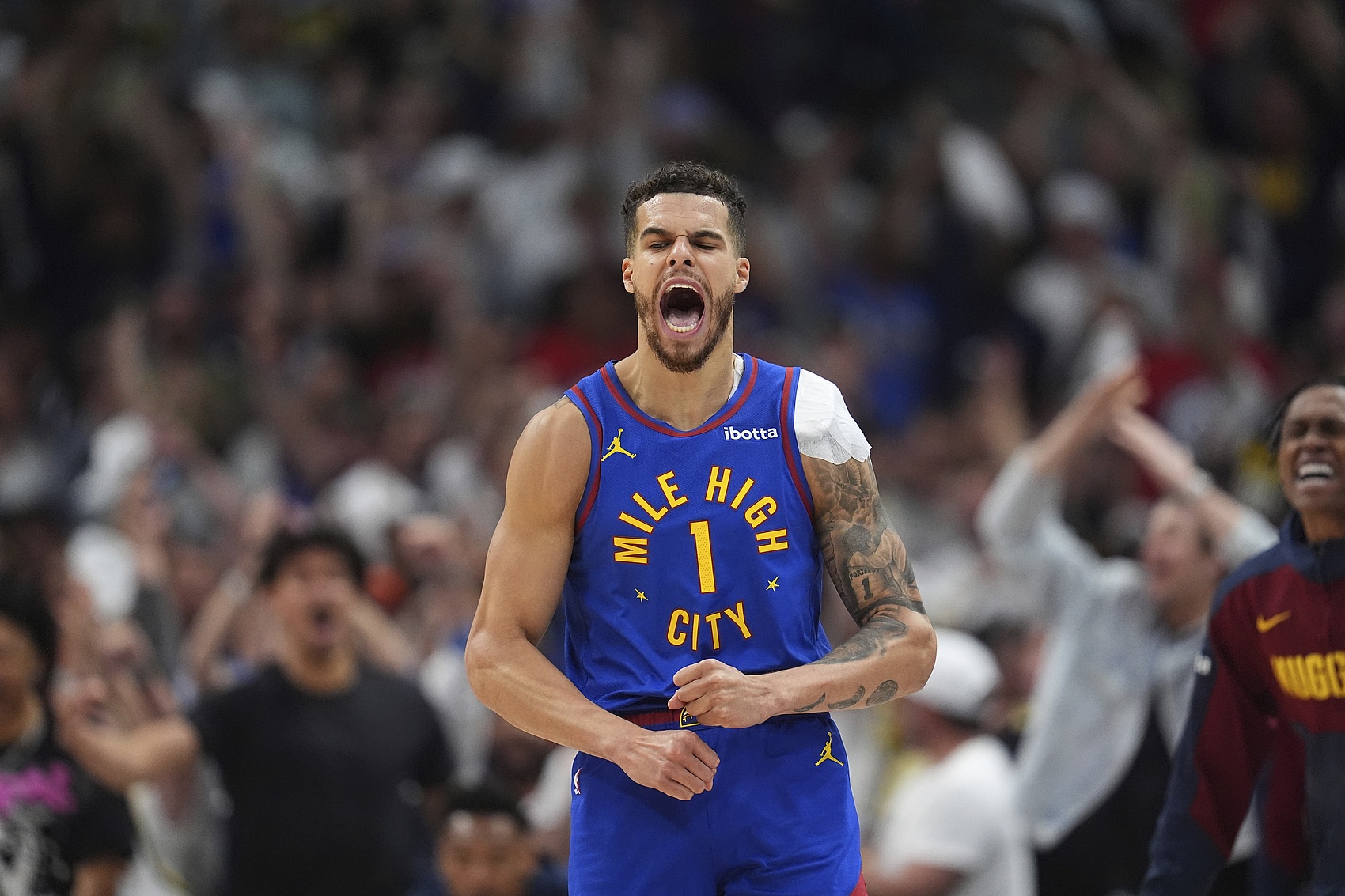 NBA官网评东部关键补充:字母联手特纳 76人迎来探花 老鹰双补强