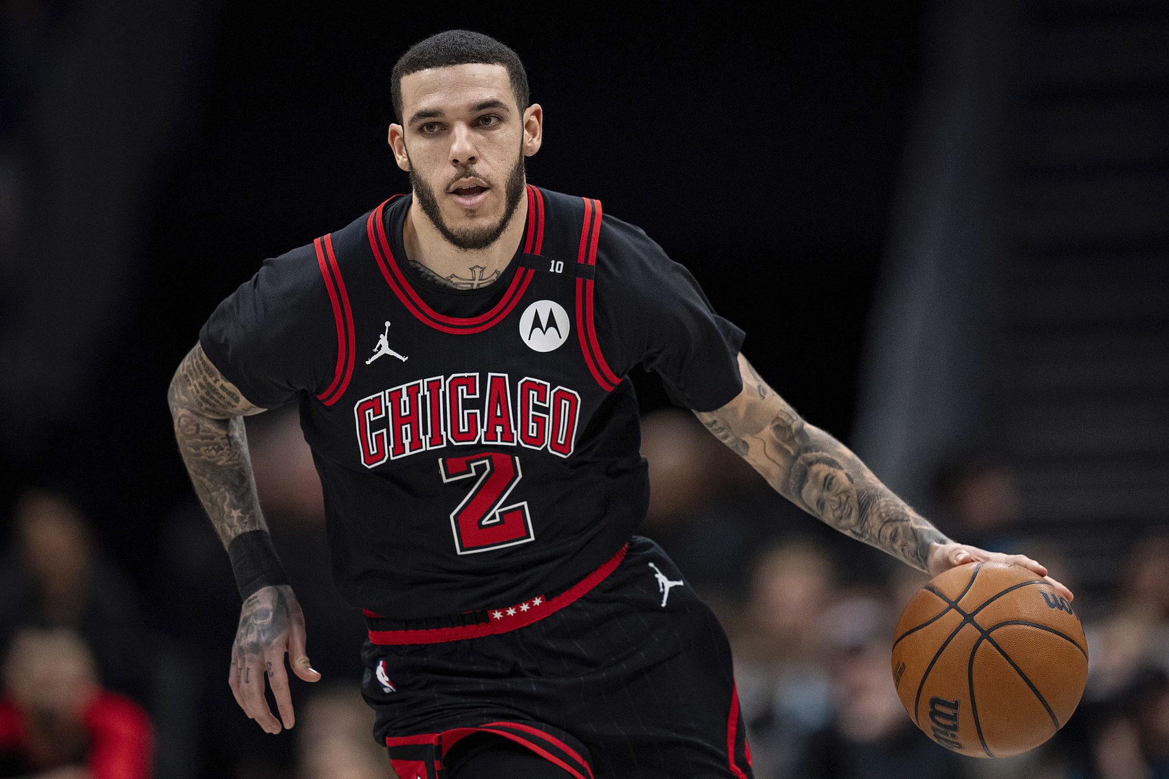 NBA官网评东部关键补充:字母联手特纳 76人迎来探花 老鹰双补强
