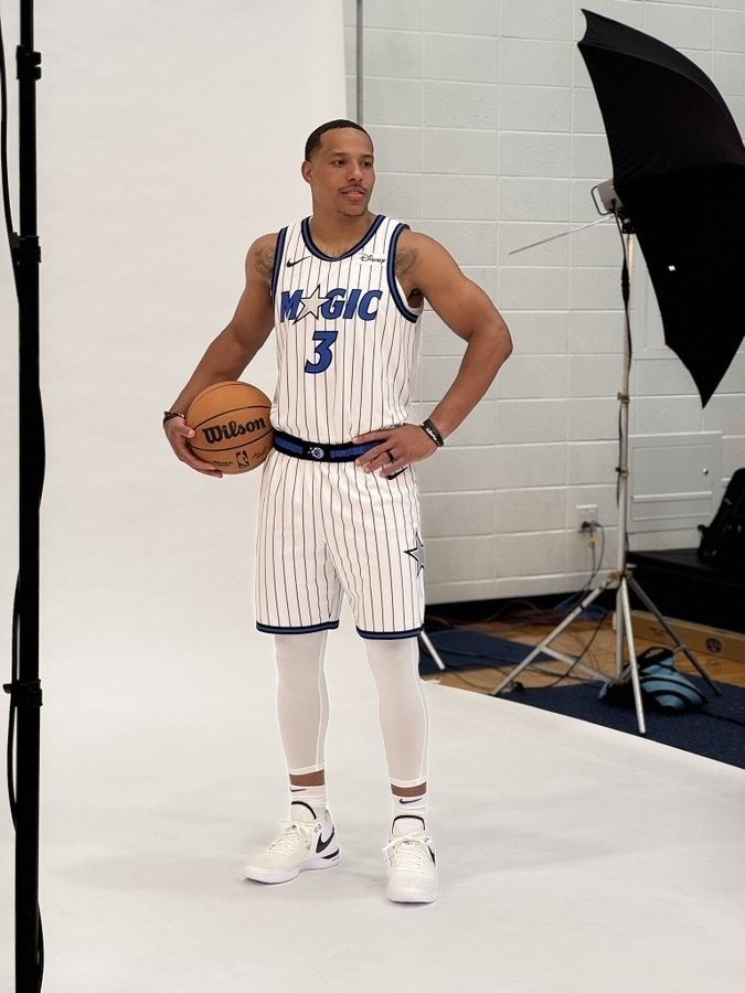 NBA官网评东部关键补充:字母联手特纳 76人迎来探花 老鹰双补强