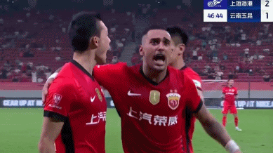 刘若钒踢疯了!一战独造4球,11分钟双响炮,媒体人:或入国足