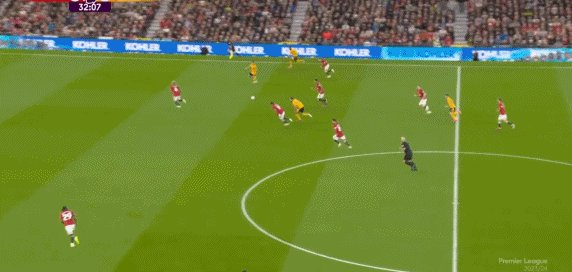 1692051639426045814.gif 开云移动端-【英超】被射23次+逃脱点球,瓦拉内助曼联1-0开门红