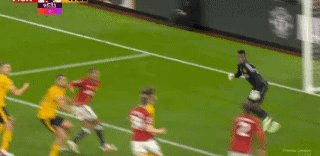 1692051697195043181.gif 开云移动端-【英超】被射23次+逃脱点球,瓦拉内助曼联1-0开门红
