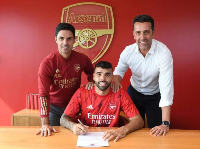 1692105326193091865.png 开云App-官方:门将拉亚租借加盟阿森纳 合同附买断条款