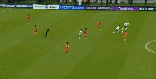 开云移动端-王钰栋压哨破门!轰U23亚洲杯首球,脱衣庆祝染黄,对手集体绝望|国足|处子球|越南|中国男足|拜合拉木_新浪体育_新浪新闻