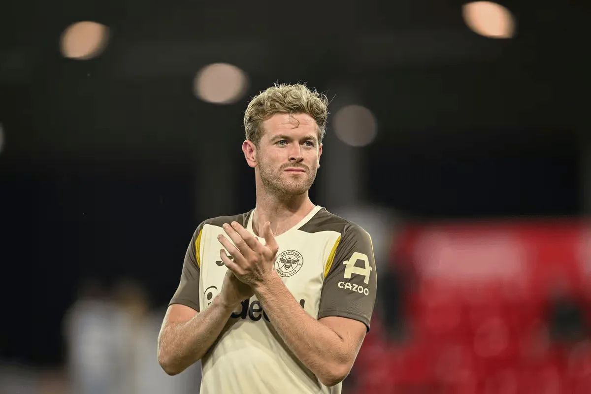 开云移动端-前爱尔兰国脚：科林斯准备好加盟红军，他具备顶级中卫特质