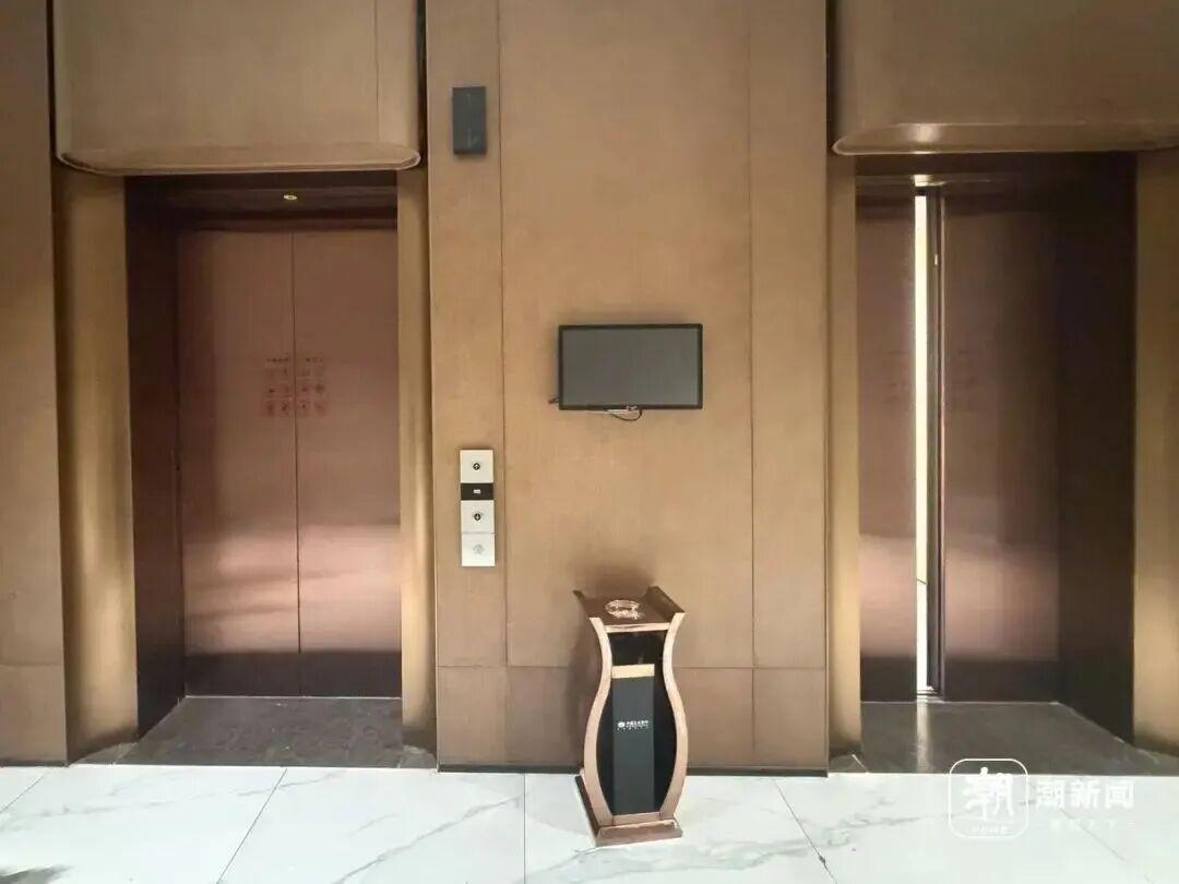 开云App-浙江一男子住40层每天等电梯要20分钟，虽然价格不理想也坚决把房卖了！家人：系“万人摇”红盘，太可惜了