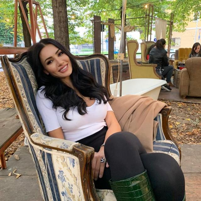 开云移动端-【伯辣图】旅馆里的过客，谁不是外围？